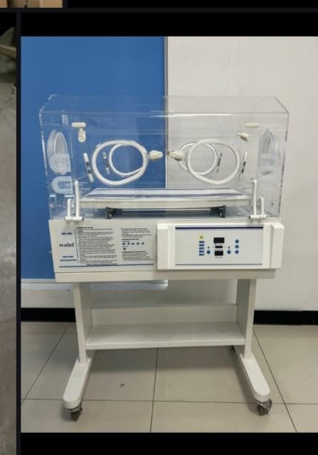 Infant Incubator (Neonatal)